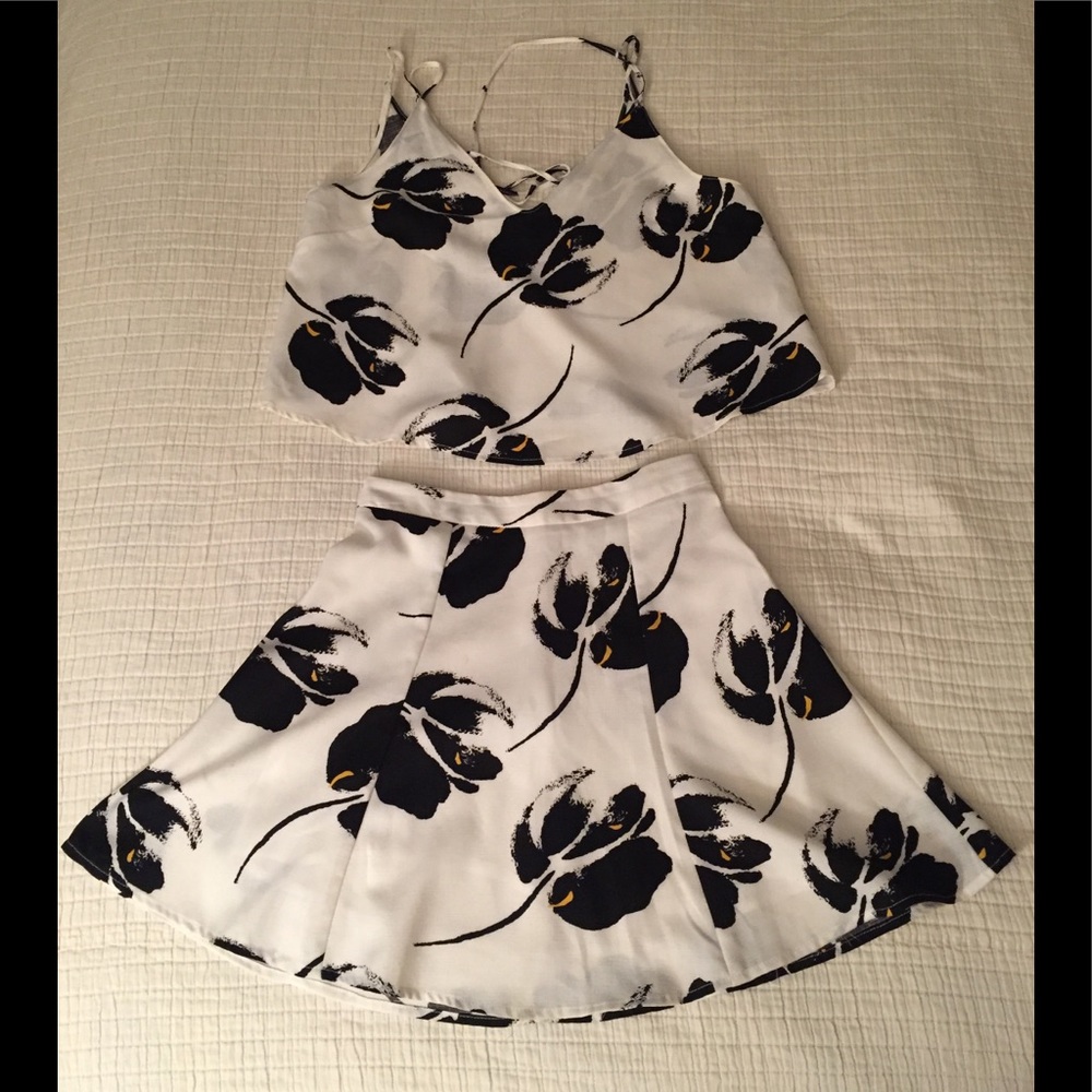 Lush set of top and bottom S